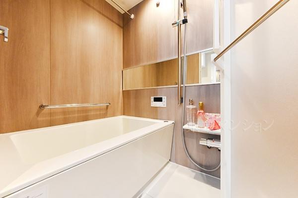 三鷹ナショナルコート１号棟 浴室