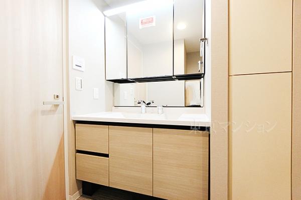 浅草タワー 洗面化粧台