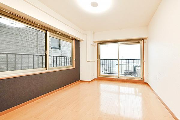 岡本マンション リビング以外の居室