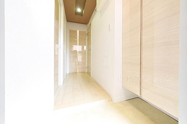 サンパレス三鷹 玄関