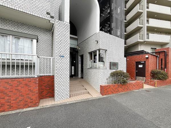 ライオンズマンション西早稲田 エントランス（外）