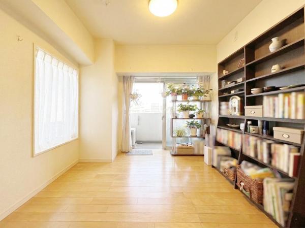 青葉台フラワーマンション リビング以外の居室