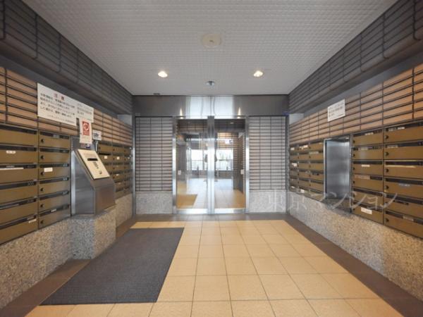 ライオンズマンション町屋 エントランス（外）