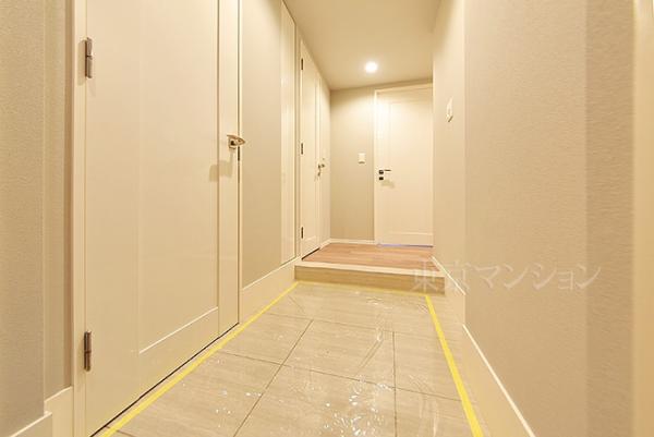 パークタワー西新宿エムズポート 玄関