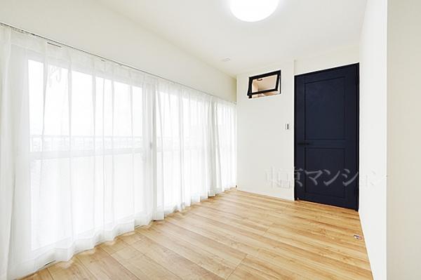 明大前フラワーマンション リビング以外の居室
