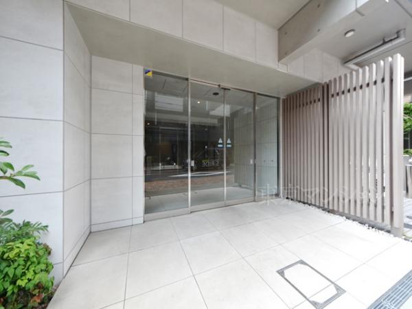 パレステージ上野入谷 エントランス（外）