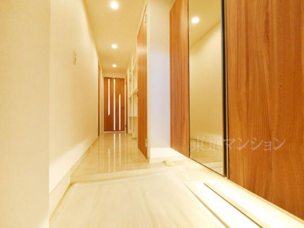 ライオンズマンション中野坂上シティ 玄関