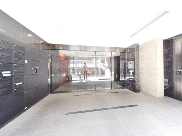 レガリス高円寺 エントランス（外）