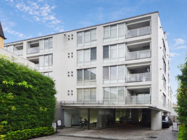 中古マンション 目黒区中目黒３丁目 東急東横線中目黒駅 1億3,490万円