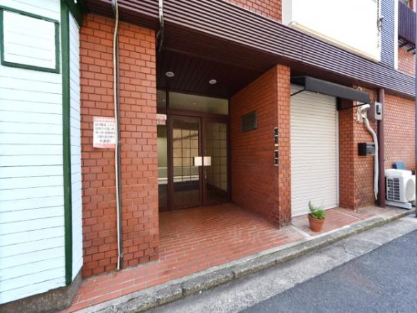 エスカイア吉祥寺 エントランス（外）