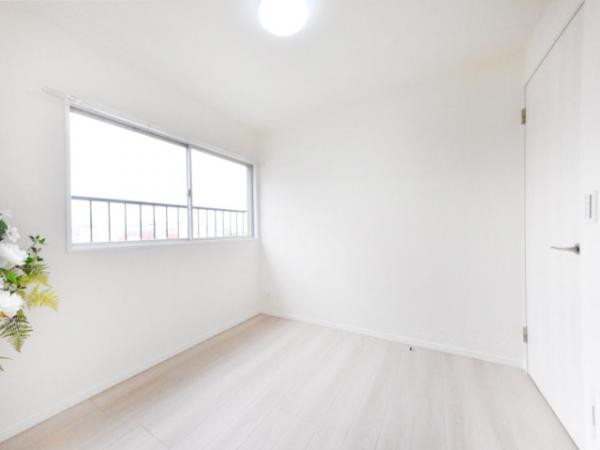 トーア平井マンション リビング以外の居室