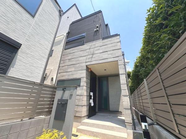 新築戸建 中野区東中野２丁目 JR中央・総武線東中野駅 1億4,280万円