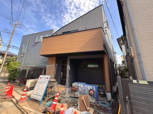 新築戸建 世田谷区経堂３丁目 小田急線経堂駅 1億1,280万円