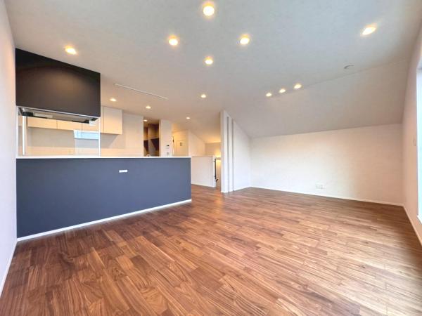 新築戸建 世田谷区上馬5丁目 東急田園都市線駒沢大学駅 1億4,990万円