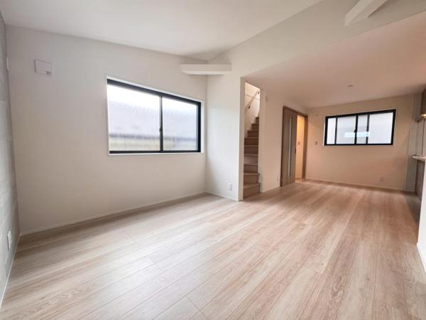 新築戸建 杉並区上井草４丁目 西武新宿線上井草駅 6,980万円