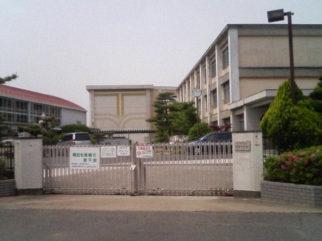 丹陽中学校
