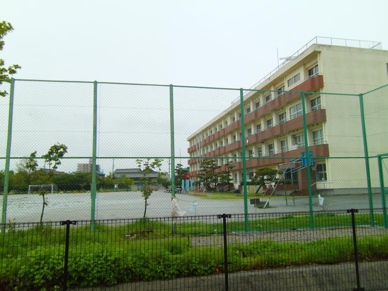 北小学校まで