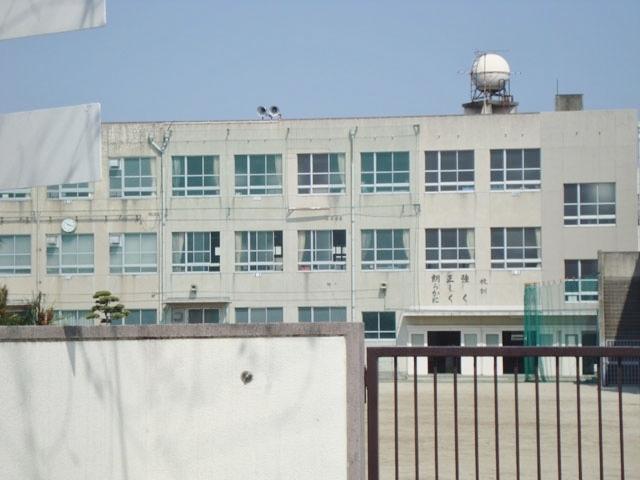 正色小学校まで