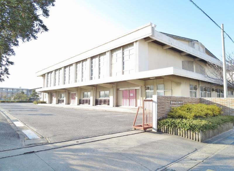 西尾市立吉田小学校