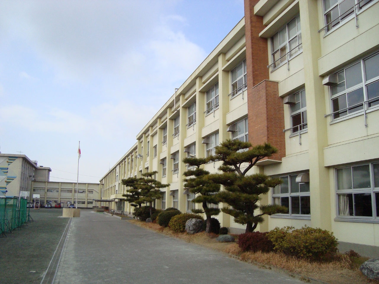 一宮市立今伊勢中学校