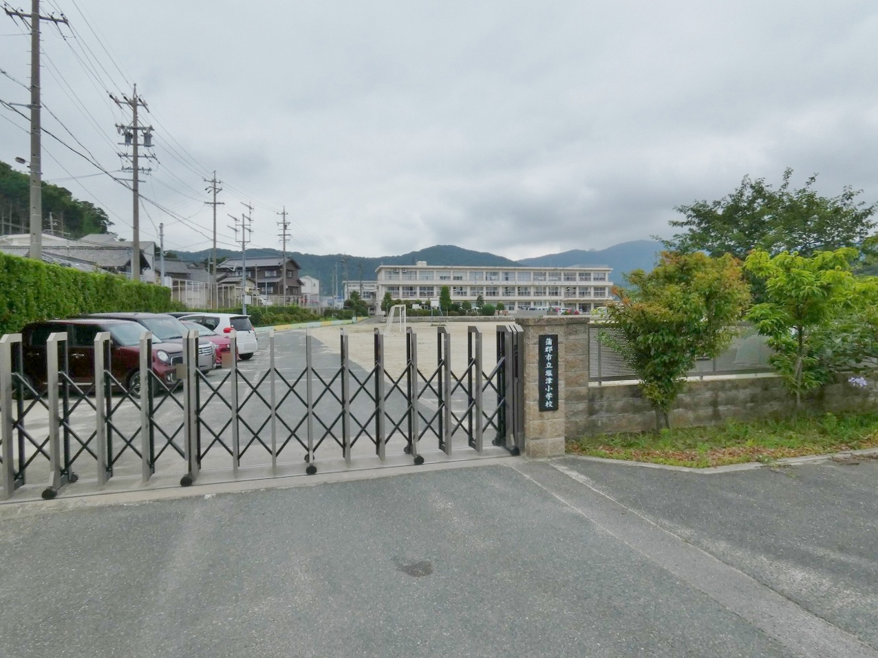 蒲郡市立塩津小学校