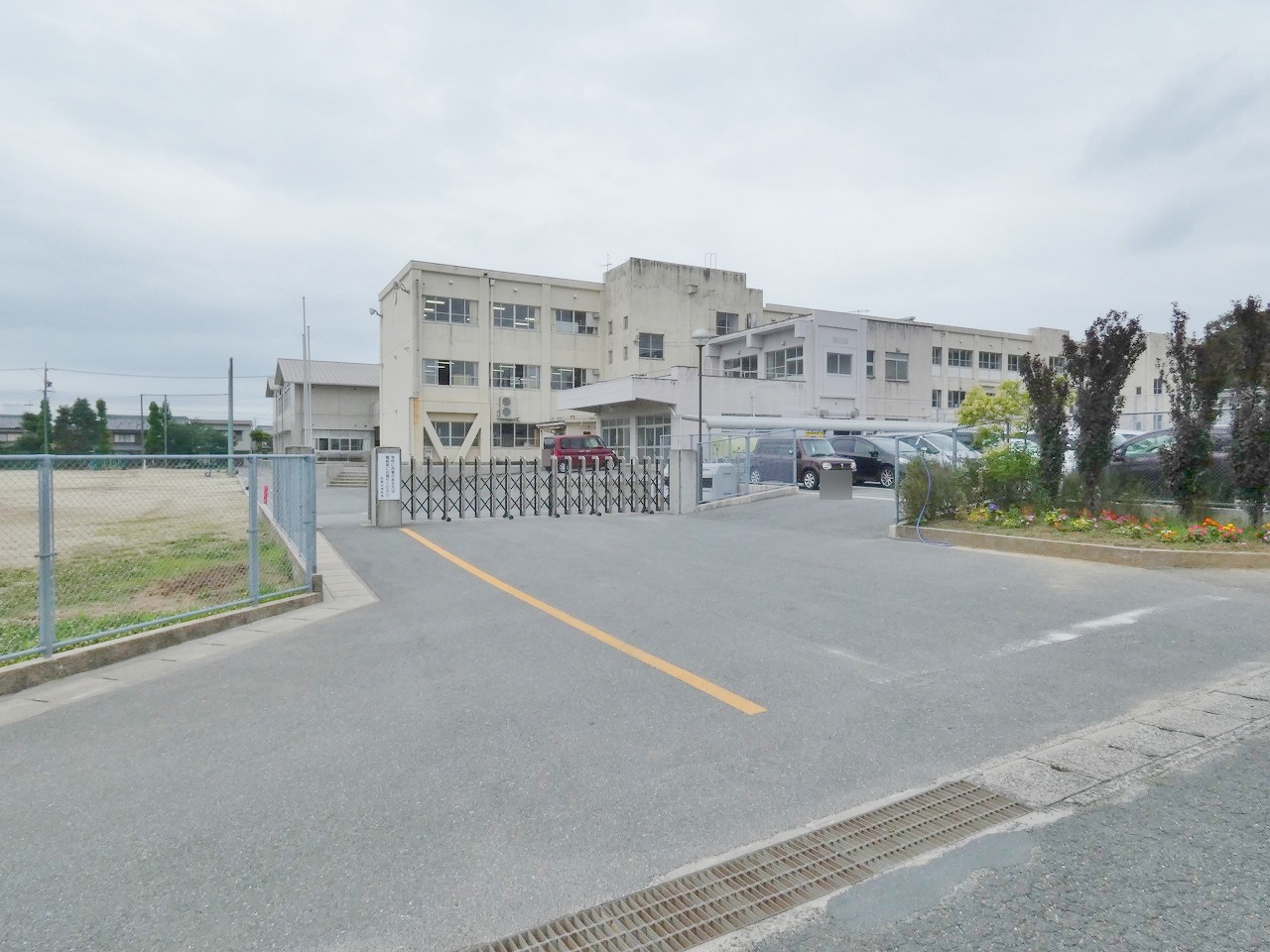 蒲郡市立形原中学校