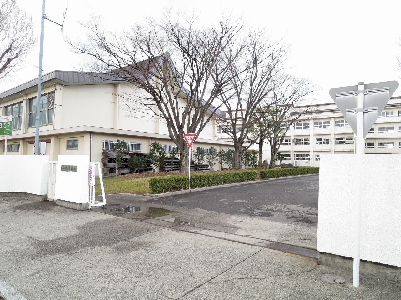 西尾市立西尾中学校