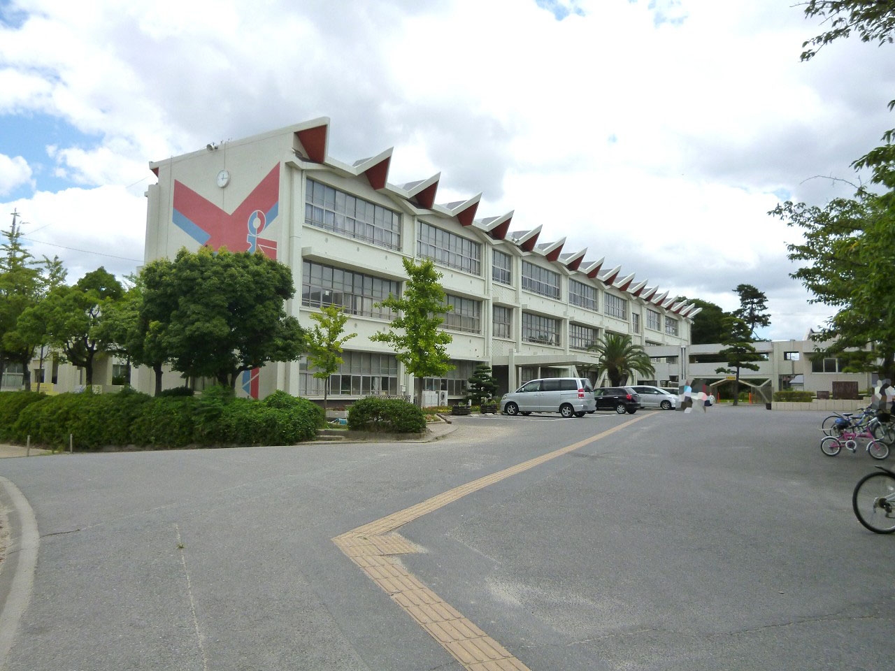 東海市立横須賀小学校