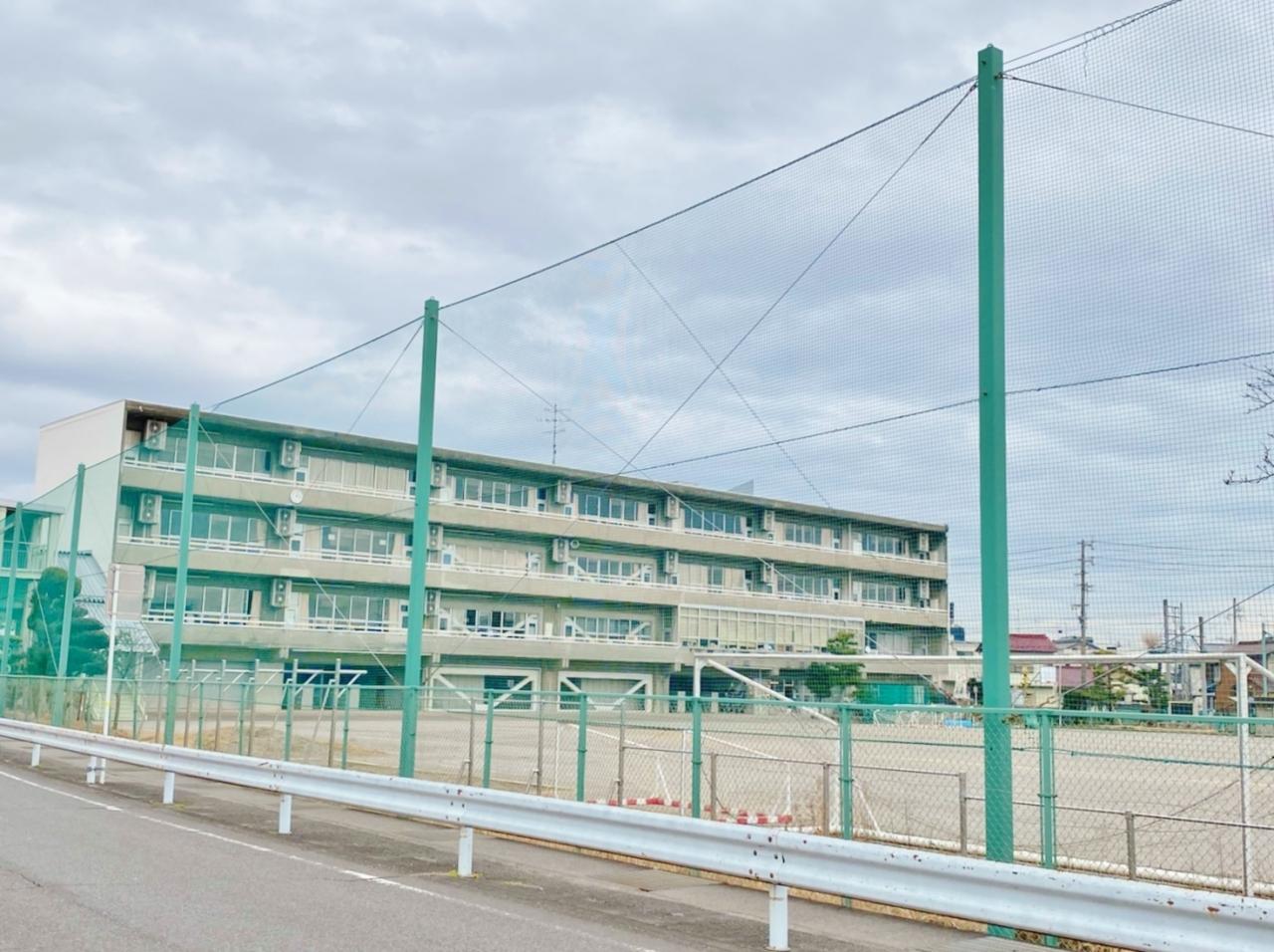 笠松町立笠松中学校