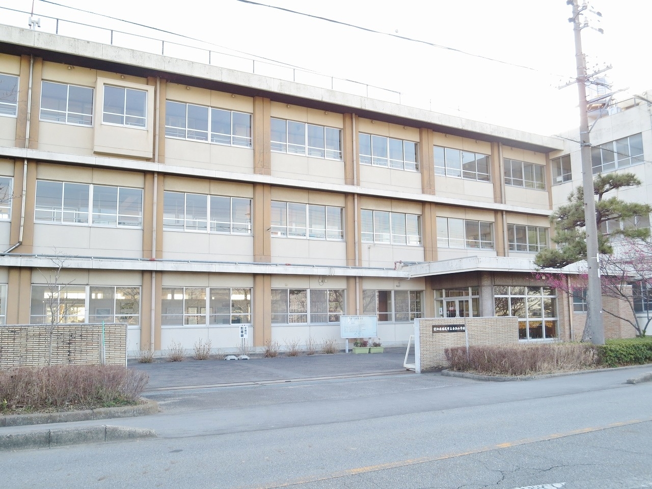 西尾市立白浜小学校