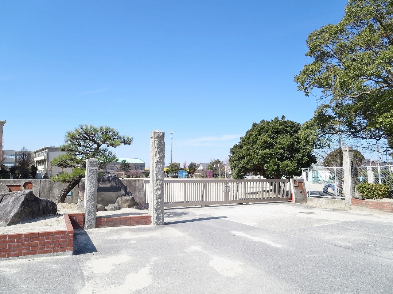 岡崎市立 矢作西小学校