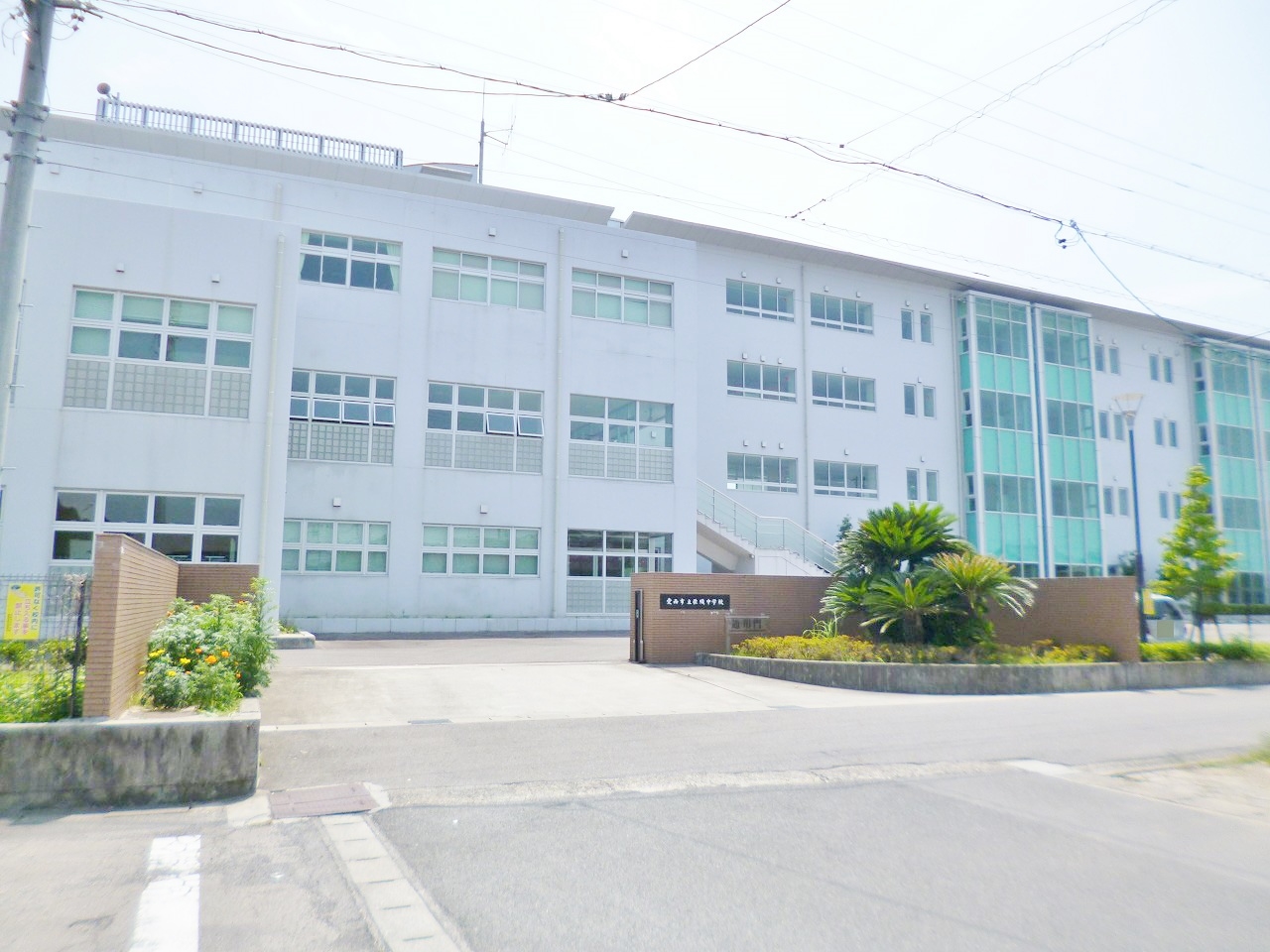 愛西市立佐織中学校