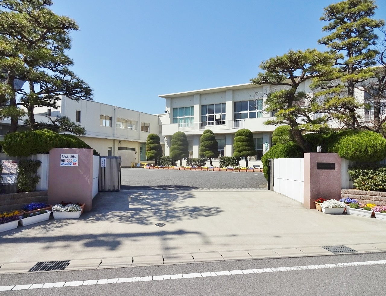 刈谷市立 小垣江小学校