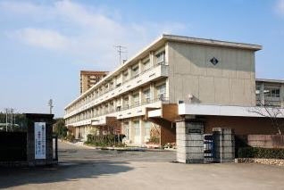 半田市立青山中学校