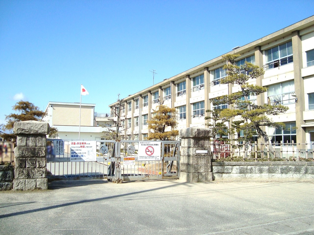 一宮市立奥小学校