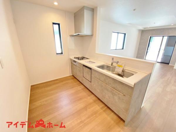 新築一戸建て 名古屋市西区歌里町65-2 名古屋市鶴舞線庄内緑地公園駅 4,580万円