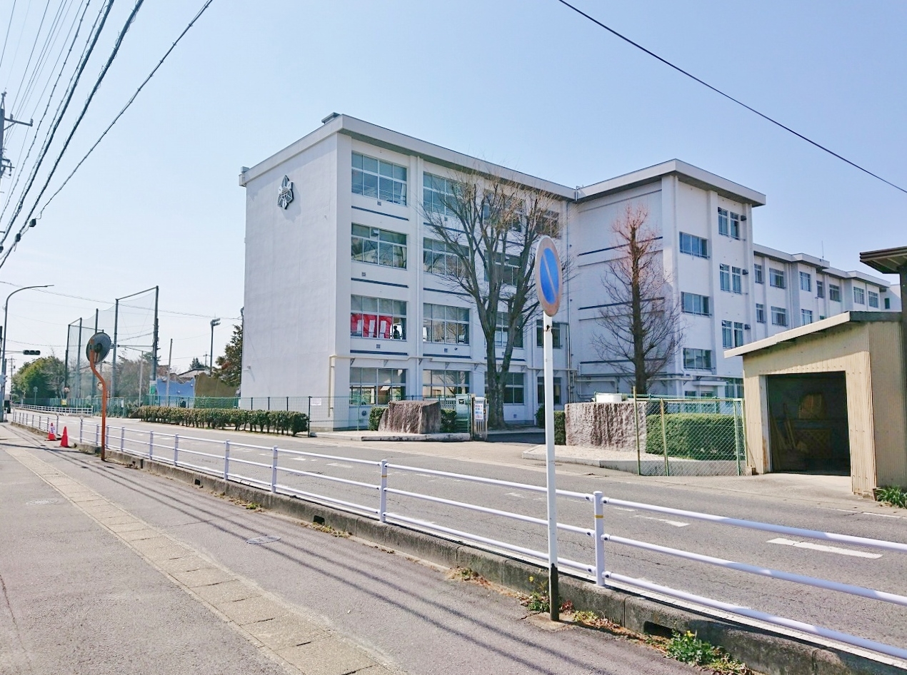 豊田市立猿投台中学校