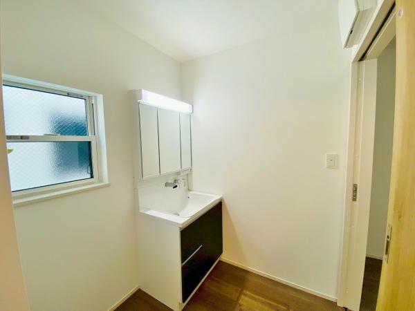 新築一戸建て 春日井市東野町西２丁目 JR中央本線春日井駅 3,099万円