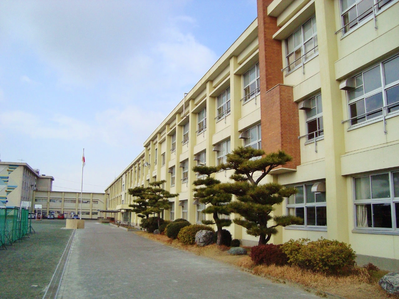 一宮市立今伊勢中学校
