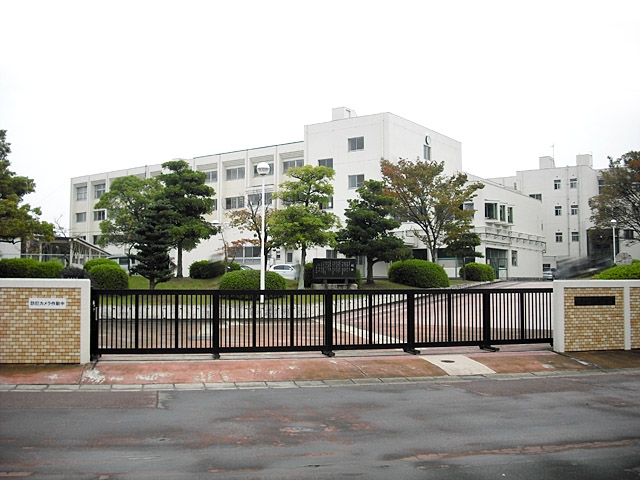 小牧市立桃陵中学校