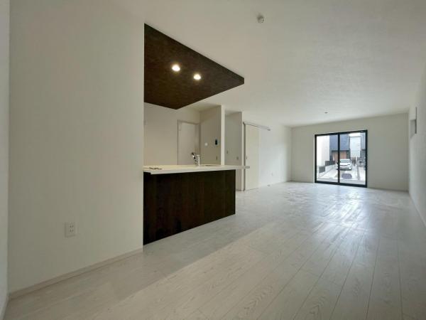 新築一戸建て 名古屋市中村区横井２丁目107番、107番2 近鉄名古屋線伏屋駅 4,098万円