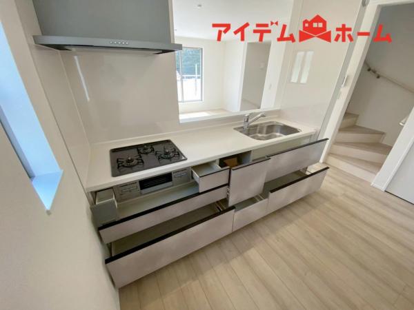 新築一戸建て 名古屋市西区笠取町１丁目106-1 名古屋市鶴舞線庄内通駅 3,890万円