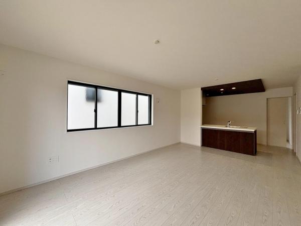 新築一戸建て 名古屋市中川区下之一色町字操出10-1の一部、11-4の一部 近鉄名古屋線伏屋駅 3,299万円