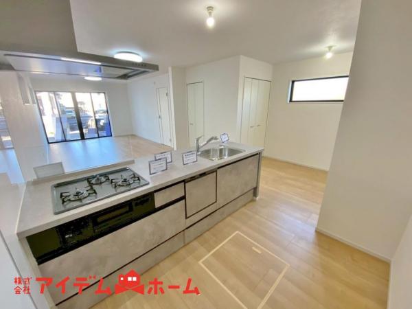 新築一戸建て 名古屋市南区赤坪町79番2 名古屋市桜通線鶴里駅 4,499万円