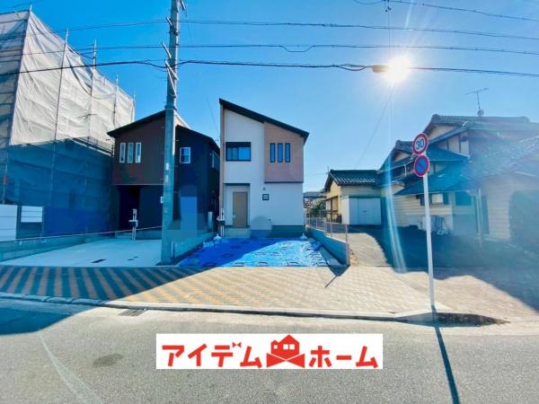 新築一戸建て 名古屋市北区福徳町５丁目17番、18番 名古屋市鶴舞線庄内緑地公園駅 3,840万円