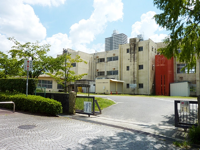 小牧市立篠岡小学校