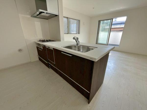 新築一戸建て 名古屋市中川区尾頭橋2丁目302番3、302番4の各一部 JR東海道本線(熱海〜米原)尾頭橋駅 5,799万円