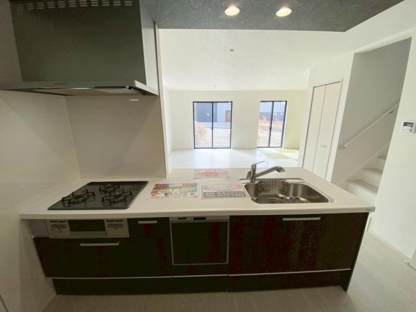 新築一戸建て 名古屋市緑区徳重３丁目2807番 名古屋市桜通線徳重駅 6,199万円