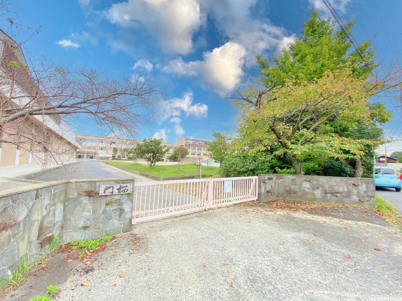 日進市立日進中学校