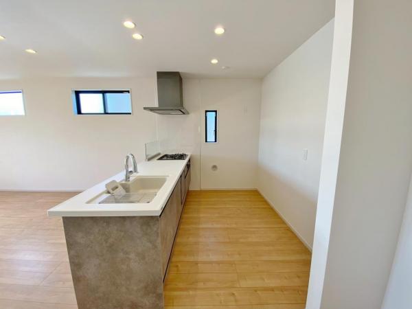 新築一戸建て 名古屋市千種区清明山１丁目1011番の一部 名古屋市名城線砂田橋駅 5,999万円